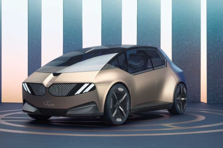 © BMW Der BMW i Vision Circular zeigt was möglich ist: das Potenzial eines konsequent auf Materialkreisläufe ausgerichteten Automobils.