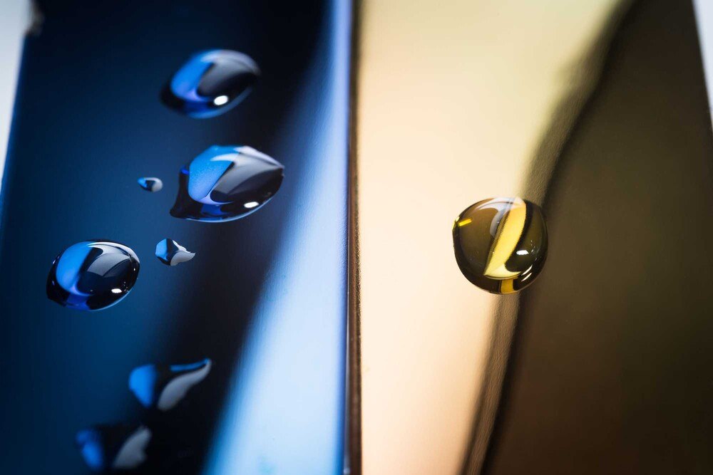 © Fraunhofer IST
Wassertropfen auf einer Stahloberfläche mit Antifouling-Beschichtung.