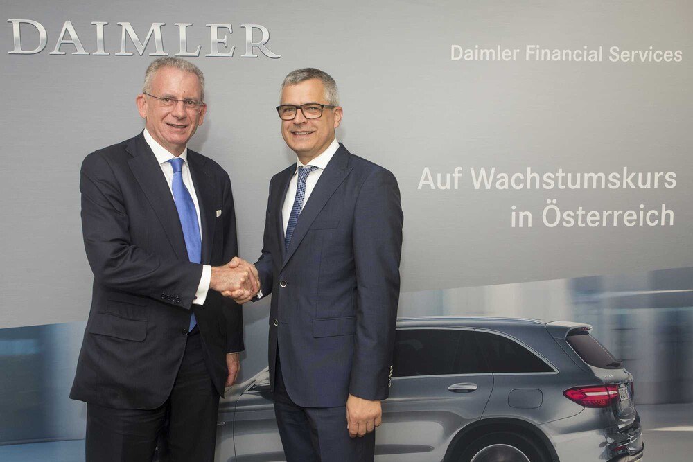 © Daimler
Alexander Martinowsky (Wiesenthal), Franz Reiner (Daimler) (v.l.). Alexander Martinowsky (Wiesenthal), Franz Reiner (Daimler) (v.l.).