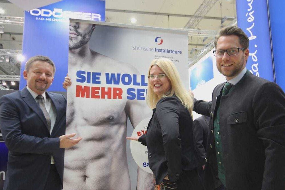© Odörfer
LIM Anton Berger mit Susanne Schneider (GF Odörfer) und Michael Engelbogen (Odörfer Niederlassungsleiter) auf der Häuslbauermesse 2016 (v.l.). LIM Anton Berger mit Susanne Schneider (GF Odörfer) und Michael Engelbogen (Odörfer Niederlassungsleiter) auf der Häuslbauermesse 2016 (v.l.).