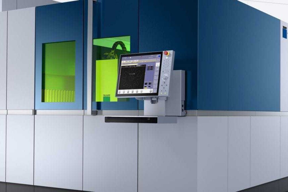 © Trumpf
Die TruLaser 5030 fiber erzielt im dünnen wie im dicken Blech eine hervorragende Teilequalität. Die TruLaser 5030 fiber erzielt im dünnen wie im dicken Blech eine hervorragende Teilequalität.