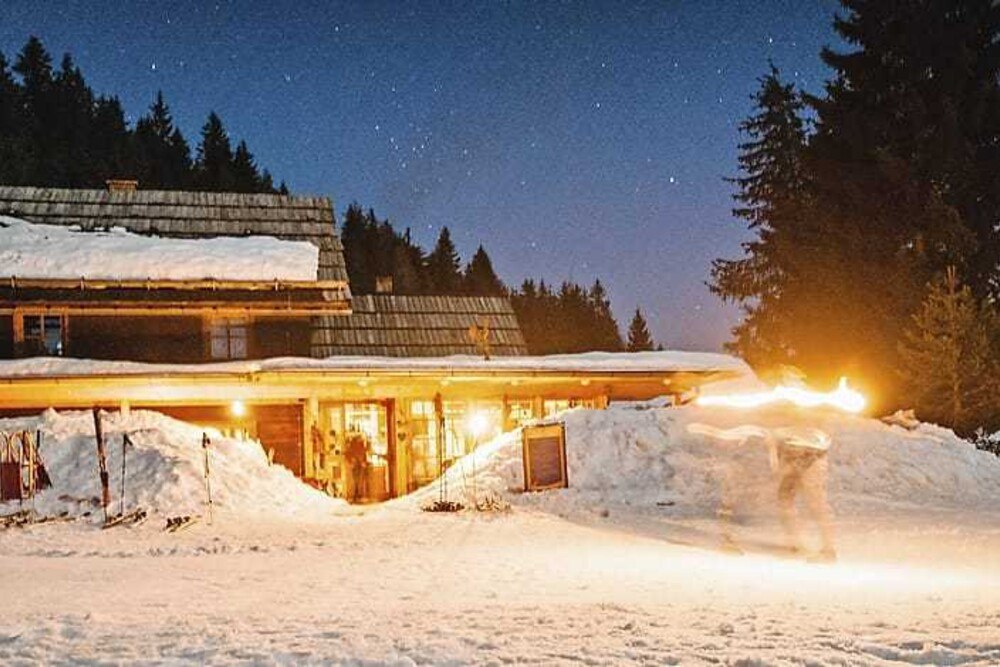 © a.r.t. redaktionsteam
4 Chefs kochen auf der Naggler Alm - ohne Strom und Gas 4 Chefs kochen auf der Naggler Alm - ohne Strom und Gas