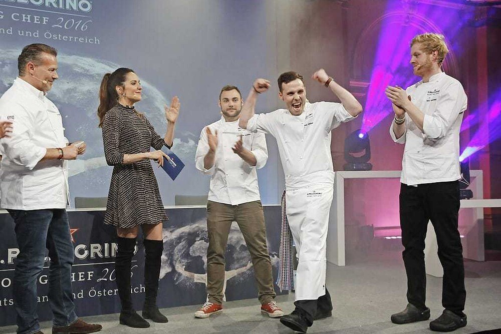 © S.Pellegrino Young Chef
Gewonnen! Der Moment des Glücks für Matthias Walter in Frankfurt/Main Gewonnen! Der Moment des Glücks für Matthias Walter in Frankfurt/Main