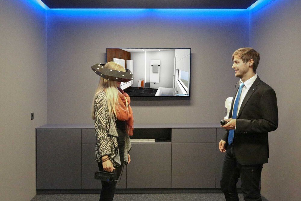 © Holter Die kabellose Immersight-Raumbrille steht Kunden seit Mitte Oktober in der "Mein Holter-Bad"-Ausstellung in Wels zur Verfügung.