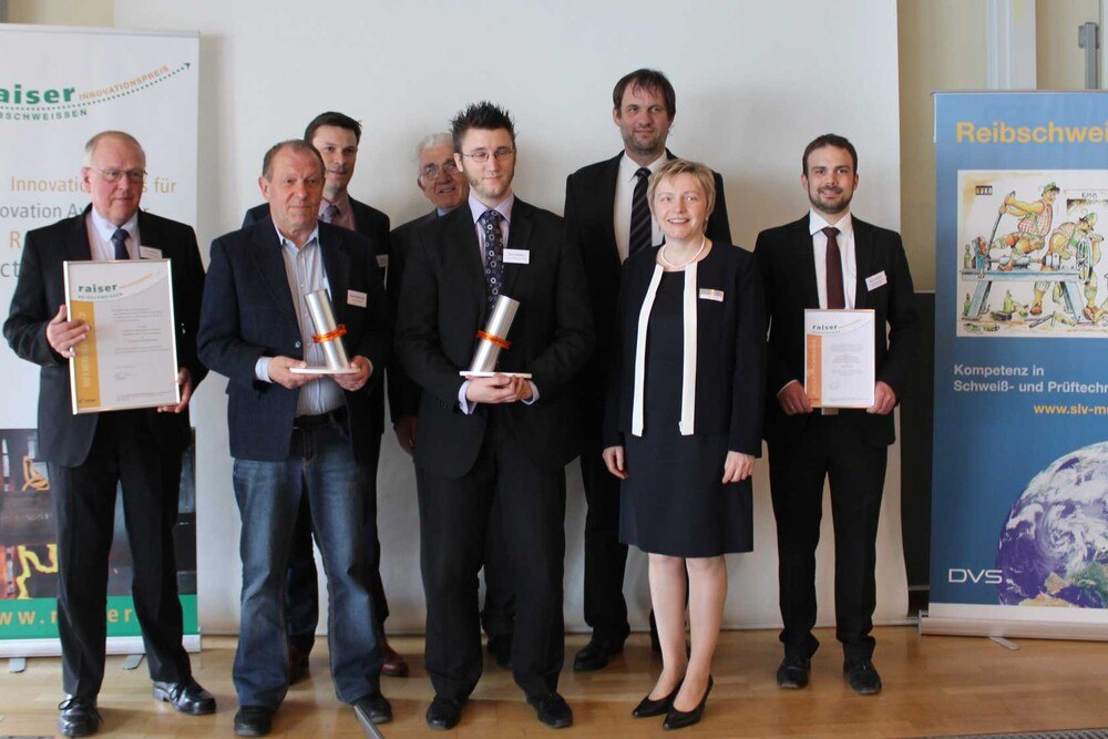 Der „raiser Innovationspreis für Reibschweißen“ geht in diesem Jahr an ein Projekt-Team des TWI (The Welding Institute) aus Cambridge in Kooperation mit dem niederländischen Zweig (ESTEC) der Europäischen Weltraumorganisation (ESA), sowie der Airbus Defence and Space Ltd.
© Klaus Raiser GmbH & Co. KG Der „raiser Innovationspreis für Reibschweißen“ geht in diesem Jahr an ein Projekt-Team des TWI (The Welding Institute) aus Cambridge in Kooperation mit dem niederländischen Zweig (ESTEC) der Europäischen Weltraumorganisation (ESA), sowie der Airbus Defence and Space Ltd.