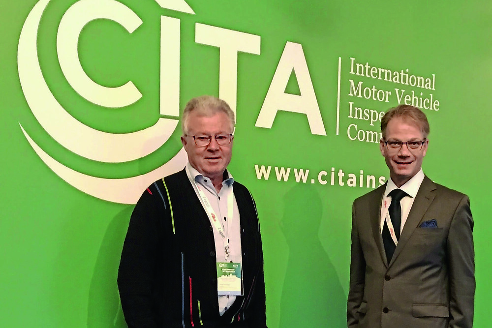 © KFZ Wirtschaft
Die österreichische Delegation bei der CITA-Tagung in Zagreb: Josef Puntinger, Andreas Westermeyer (Bundesinnung) und Walter Nissler (ehem. Infrastrukturministerium). Die österreichische Delegation bei der CITA-Tagung in Zagreb: Josef Puntinger, Andreas Westermeyer (Bundesinnung) und Walter Nissler (ehem. Infrastrukturministerium).
