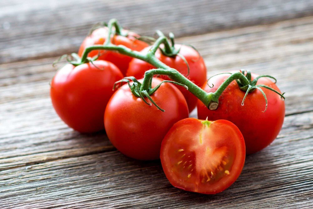 © thinkstock
Viele KonsumentInnen wollen mit dem Kauf regionaler Produkte kleine bäuerliche Betriebe fördern. Gerade kleinere Betriebe produzieren oft ressourcenschonend im Rhythmus der Jahreszeiten. Viele KonsumentInnen wollen mit dem Kauf regionaler Produkte kleine bäuerliche Betriebe fördern. Gerade kleinere Betriebe produzieren oft ressourcenschonend im Rhythmus der Jahreszeiten.