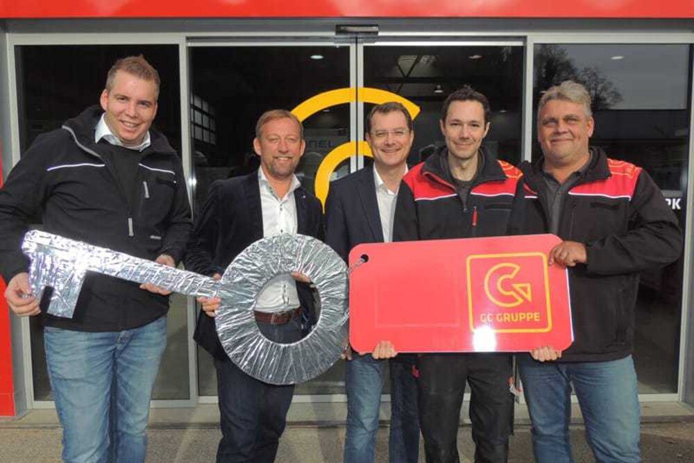 © Steiner (v.l.n.r.): Lucas Aigner (VAM Steiner Haustechnik), Hansjörg Obinger (Bürgermeister Bischofshofen), Bernhard Zwielehner (PHG Steiner Haustechnik), Manuel Berner (Leiter ABEX Bischofshofen) und Johann Kreidenhuber (Koordinator ABEX Steiner Haustechnik) im Rahmen der Eröffnungsfeierlichkeiten.