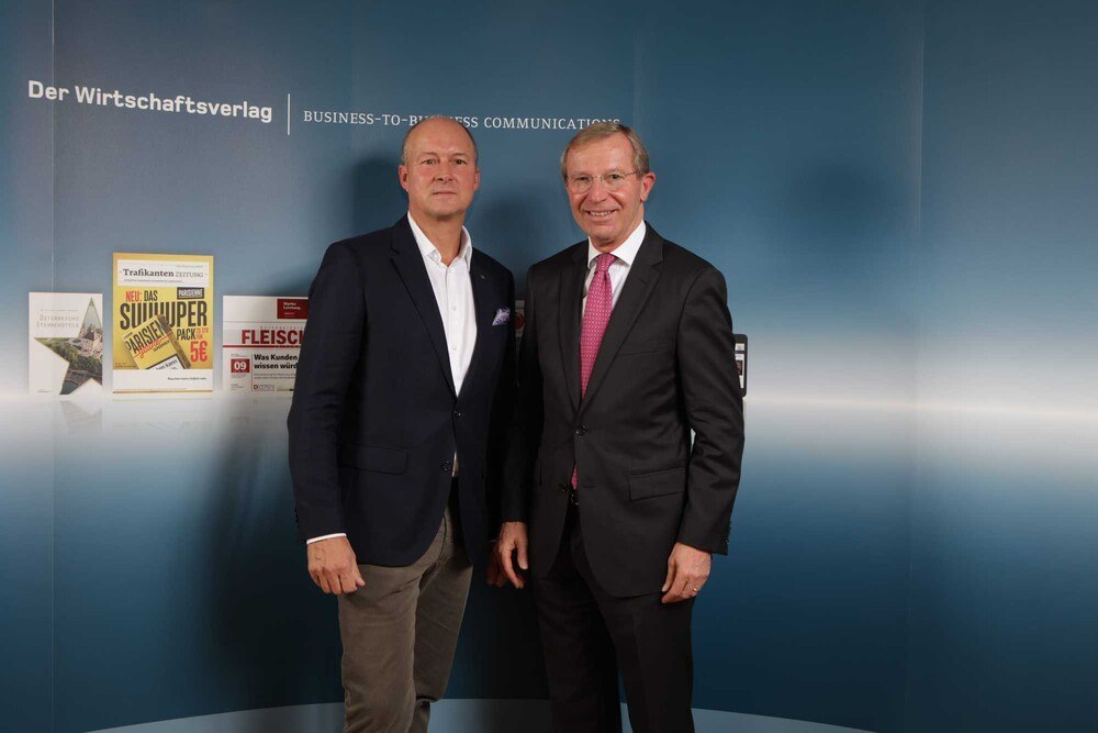 © Alexander Grübling
Salzburgs Landeshauptmann Wilfried Haslauer und Thomas Zembacher, Geschäftsführer des Österreichischen Wirtschaftsverlags. Salzburgs Landeshauptmann Wilfried Haslauer und Thomas Zembacher, Geschäftsführer des Österreichischen Wirtschaftsverlags.
