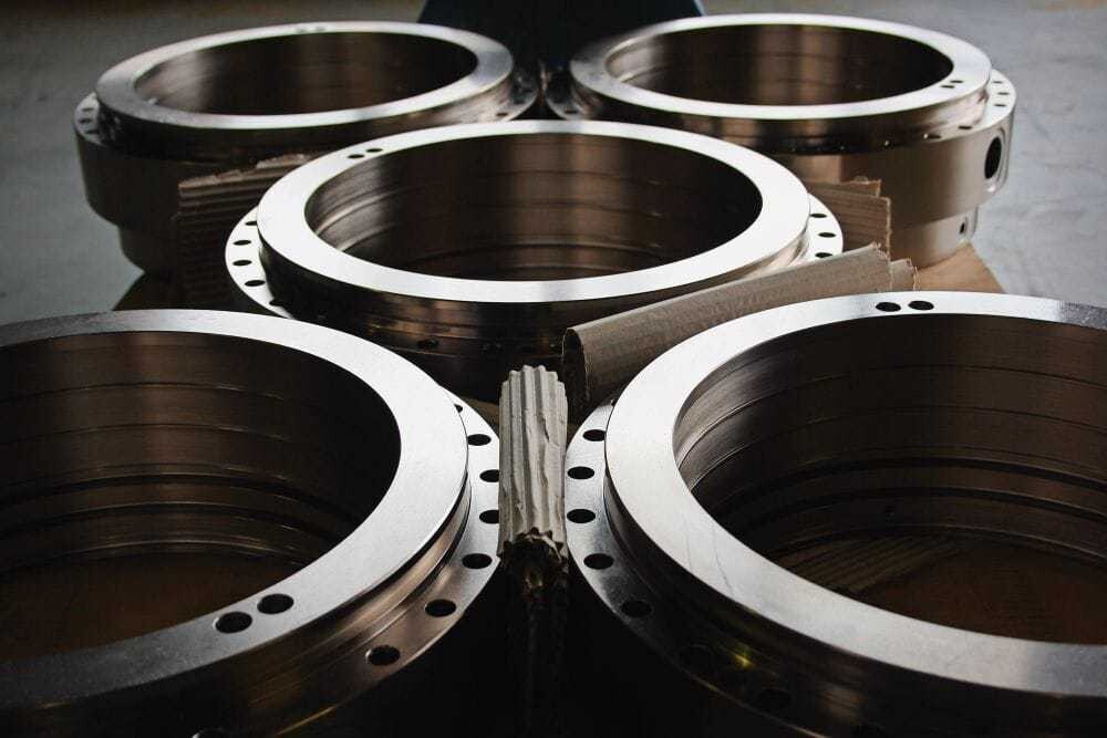 Bei Hydraulikzylindern mit bis zu 100 Millimeter tiefen Bohrlöchern und vielen Passungen ist Chemisch Nickel das Verfahren der Wahl.
© Pallas GmbH und Co. KG Bei Hydraulikzylindern mit bis zu 100 Millimeter tiefen Bohrlöchern und vielen Passungen ist Chemisch Nickel das Verfahren der Wahl.