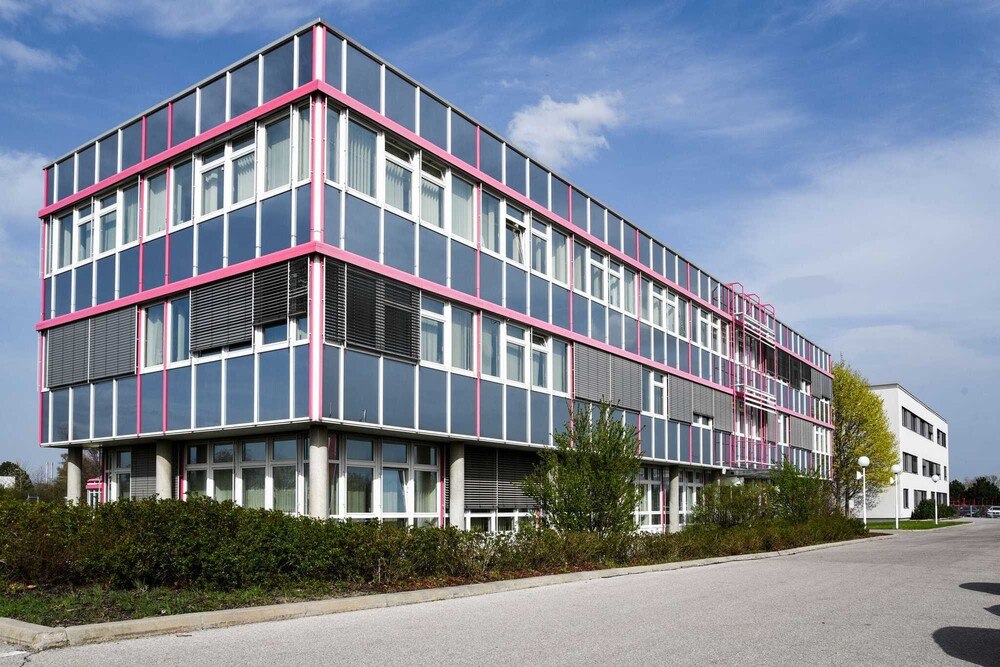 © Rehau Österreich
Rehau Österreich eröffnet Campus für Innovation und Inspiration. Rehau Österreich eröffnet Campus für Innovation und Inspiration.