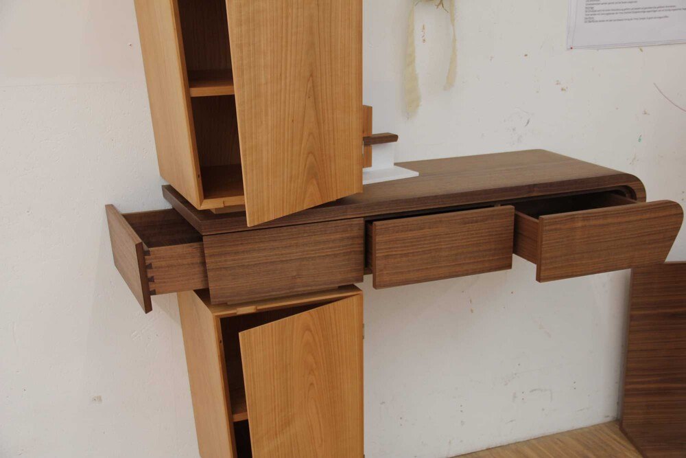 © Wifi Innsbruck
Das „Sideboard" von Michael Volgger ist am Wifi Innsbruck entstanden. Das „Sideboard" von Michael Volgger ist am Wifi Innsbruck entstanden.