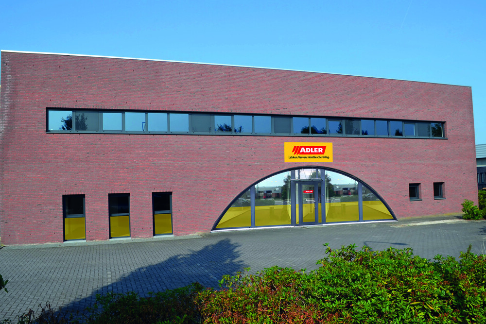 Von der Zentrale in Heeze im Süden der Niederlande aus betreut Adler künftig die Kunden der Benelux-Staaten.
© Adler Von der Zentrale in Heeze im Süden der Niederlande aus betreut Adler künftig die Kunden der Benelux-Staaten.