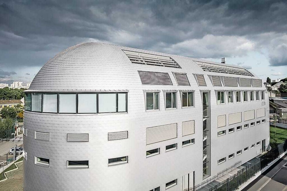© PREFA/Croce & Wir
State-of-the-Art-Architektursprache für ein Hightech-Gebäude State-of-the-Art-Architektursprache für ein Hightech-Gebäude