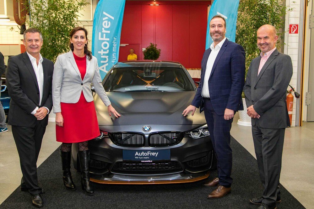© Autofrey
AutoFrey Geschäftsführer Josef Roider, Landesrätin Maria Hutter, BMW Austria Geschäftsführer Christian Morawa, Berufsschuldirektor Kurt Perner (v.l.). AutoFrey Geschäftsführer Josef Roider, Landesrätin Maria Hutter, BMW Austria Geschäftsführer Christian Morawa, Berufsschuldirektor Kurt Perner (v.l.).