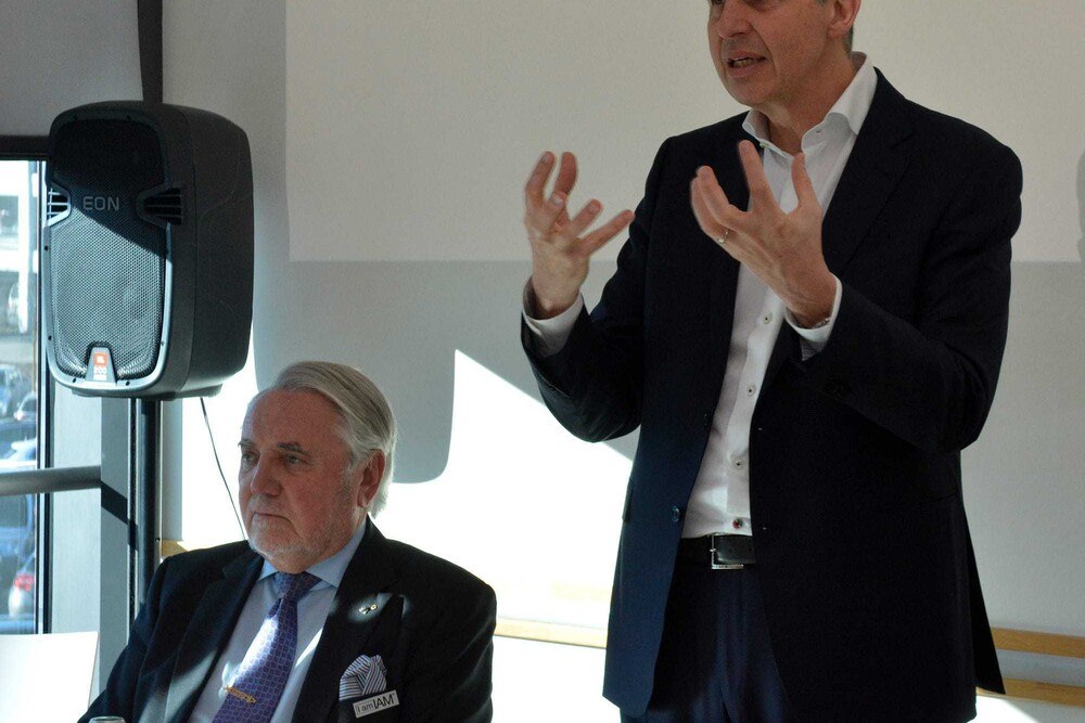 © Philipp Bednar
Walter Birner, Obmann VFT, beim Pressegespräch der Interessensvertretung in Salzburg. Walter Birner, Obmann VFT, beim Pressegespräch der Interessensvertretung in Salzburg.