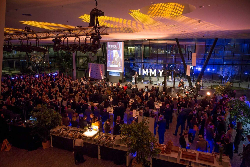 Volles Haus: Rund 500 Teilnehmer feierten die Preisträger am 30. Jänner im Erste Bank Campus.
© Roland Rudolf/FG Wien Volles Haus: Rund 500 Teilnehmer feierten die Preisträger am 30. Jänner im Erste Bank Campus.