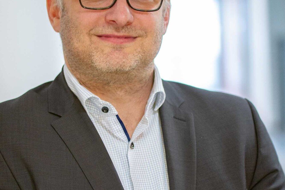 © LeasePlan
Florian Krassa (40) ist neuer Head of CarNext.com bei LeasePlan Österreich. Florian Krassa (40) ist neuer Head of CarNext.com bei LeasePlan Österreich.