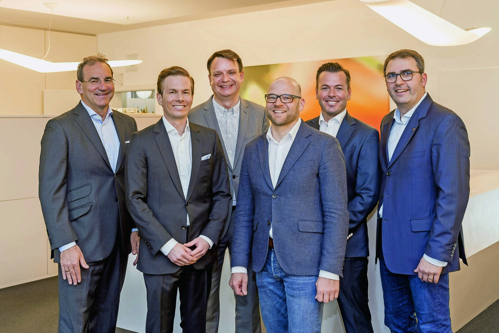 © Martin Pröll Gemeinsam Innovationen fördern (v. l.): Wolfgang Hillebrand, Markus Handler, Philipp Tomaselli, Elmar Hagmann, Christian Wimberger und Anton Rieder haben die Smart Construction Austria gegründet.