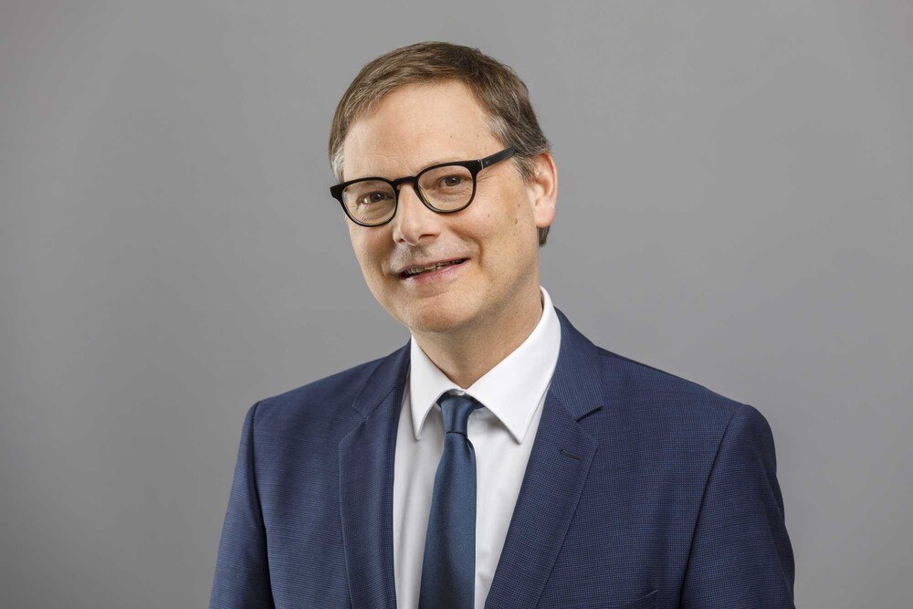 © Groupe PSA
Marc de Kergariou ist ab 1. Juli neuer DS Automobiles Markendirektor in Österreich. Marc de Kergariou ist ab 1. Juli neuer DS Automobiles Markendirektor in Österreich.