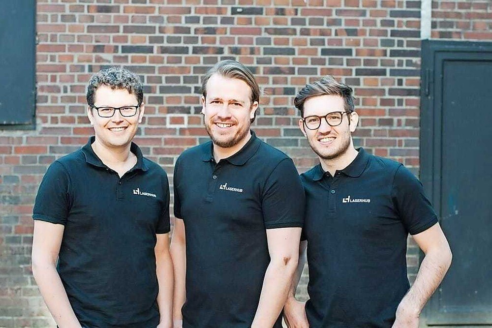 © Laserhub GmbH Die Laserhub-Gründer Adrian Raidt, Christoph Rößner und Jonas Schweizer (v.l.n.r.).