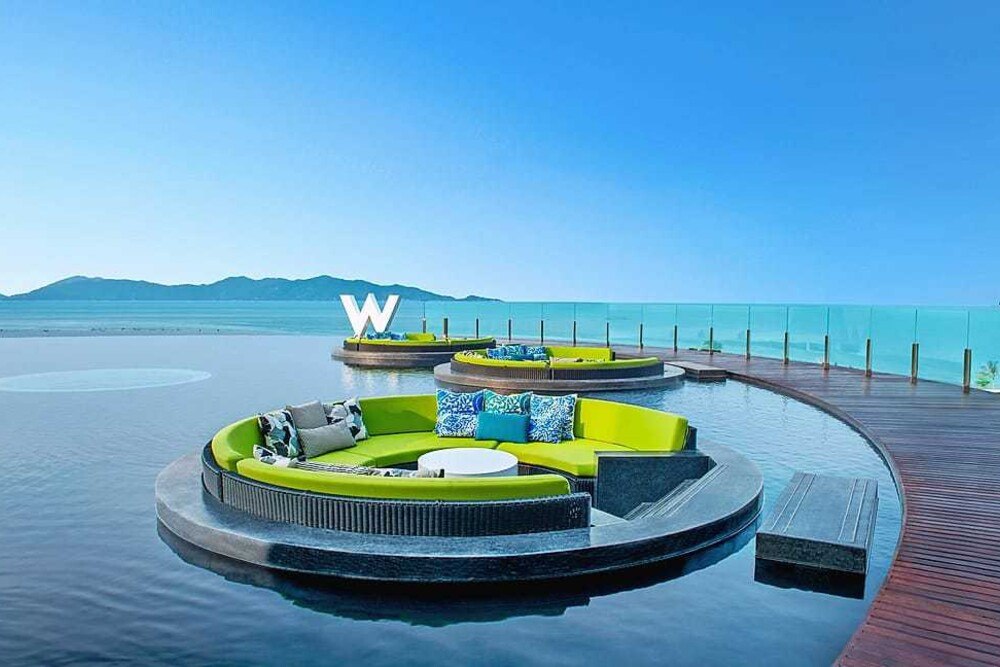 © W-Koh Samui
Die Lobby im Pool: W-Koh Samui in Thailand Die Lobby im Pool: W-Koh Samui in Thailand