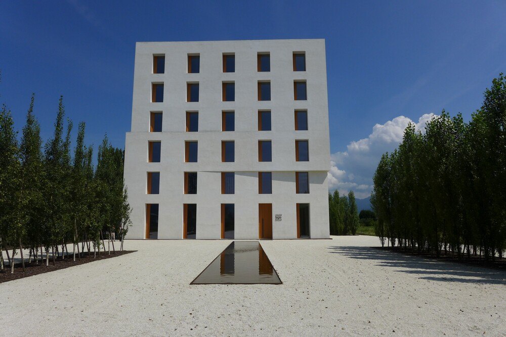 © Holzforschung Austria
Das Programm des 20. Fenster-Türen-Treffs widmet sich neben aktuellen technischen Themen deshalb unter anderem auch der Frage, wie wir morgen leben und bauen werden. Das Programm des 20. Fenster-Türen-Treffs widmet sich neben aktuellen technischen Themen deshalb unter anderem auch der Frage, wie wir morgen leben und bauen werden.