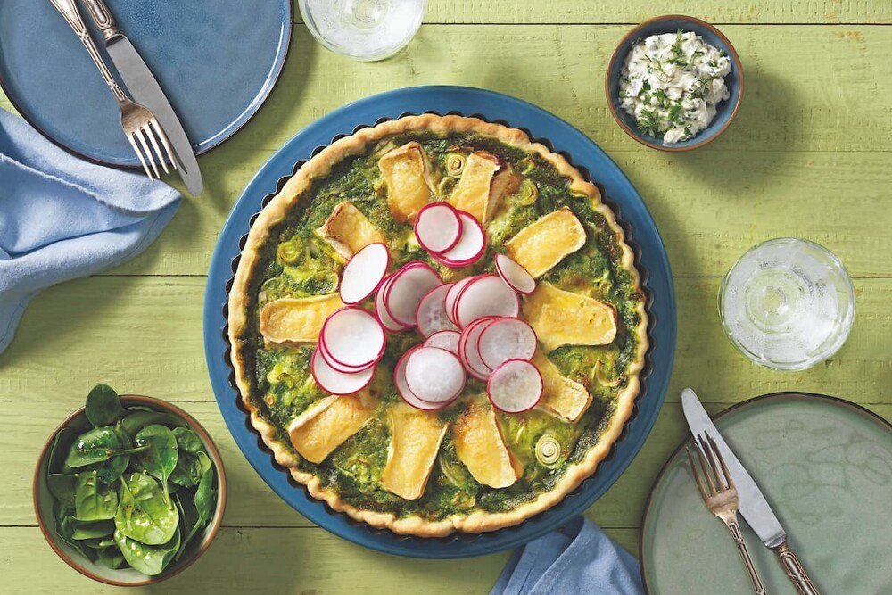 © Tante Fanny
Aus Bärlauch kann man mehr machen als „nur“ Pesto. Wie wär’s einmal mit einer Quiche? Aus Bärlauch kann man mehr machen als „nur“ Pesto. Wie wär’s einmal mit einer Quiche?