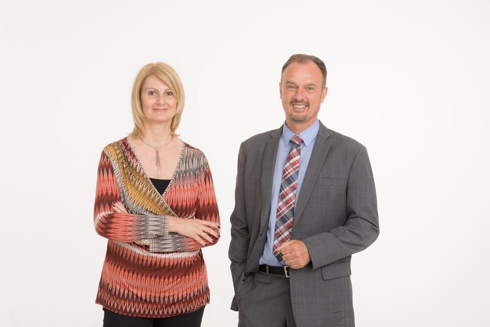 © Top Leader
Iris und Martin Wrana haben zum zweiten Mal das Top Leader Jahrbuch herausgegeben. Iris und Martin Wrana haben zum zweiten Mal das Top Leader Jahrbuch herausgegeben.