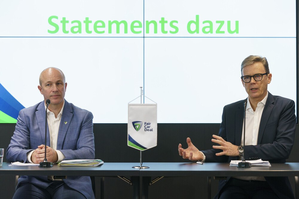 © APA / Christian Hofer
Markus Auferbauer/GF Fair Car Deal GmbH und Hansjörg Mayer/Vorstand Denzel-Gruppe Markus Auferbauer/GF Fair Car Deal GmbH und Hansjörg Mayer/Vorstand Denzel-Gruppe