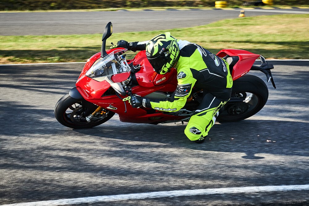 © Erich Reismann
Die Panigale war treibende Kraft hinter dem guten Finanzjahr 2019 für Ducati. Die Panigale war treibende Kraft hinter dem guten Finanzjahr 2019 für Ducati.