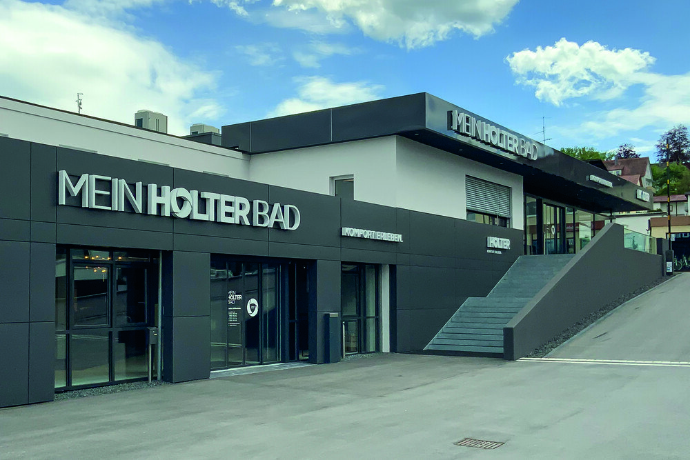 © HOLTER Holter eröffnete in Bayern eine neue Ausstellung.
