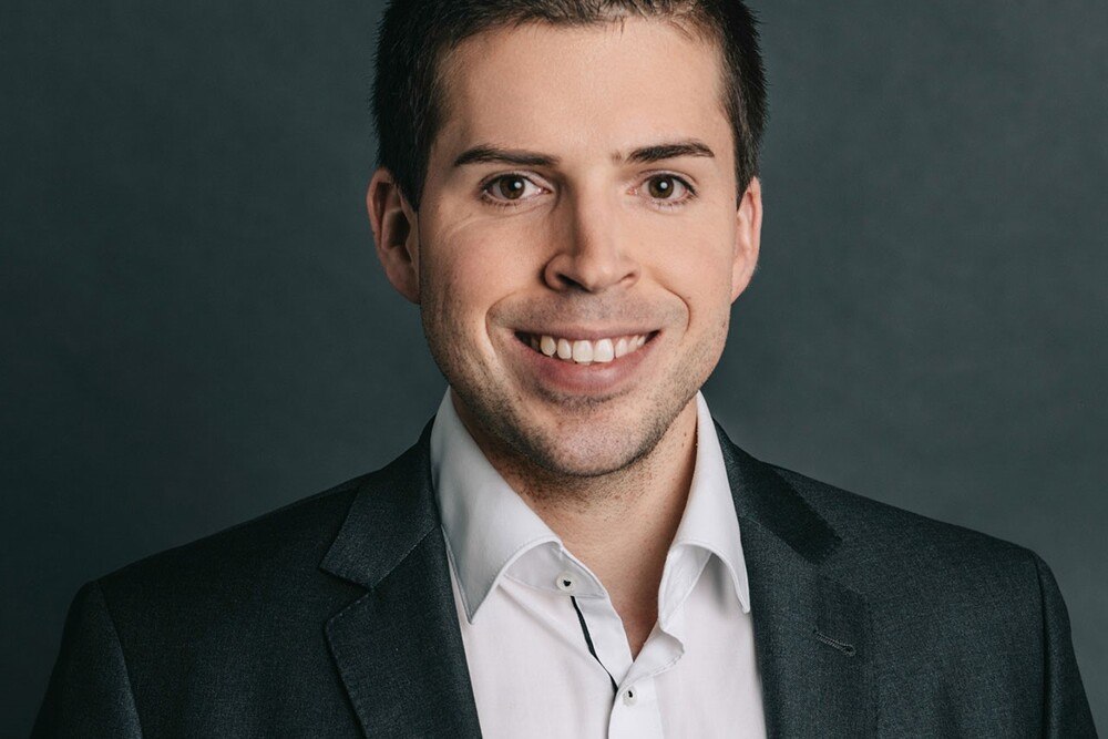 © belle & sass Fotografie
Dr. Reinhard Pesek ist Rechtsanwalt bei FSM Rechtsanwälte in Wien mit dem Tätigkeitsschwerpunkt Immobilienrecht, insbesondere im Bereich des Miet- und Wohnrechts. Dr. Reinhard Pesek ist Rechtsanwalt bei FSM Rechtsanwälte in Wien mit dem Tätigkeitsschwerpunkt Immobilienrecht, insbesondere im Bereich des Miet- und Wohnrechts.