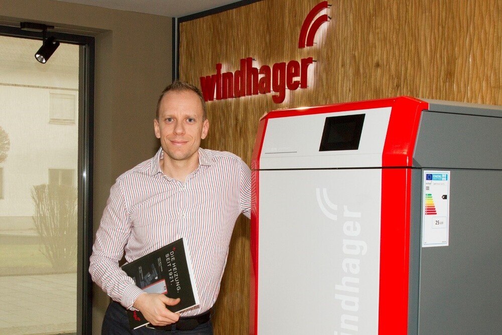 Der Windhager-Kundendienst, unter der Leitung von Michael Scheil, erhält das TÜV-Qualitätssiegel.
© Windhager Der Windhager-Kundendienst, unter der Leitung von Michael Scheil, erhält das TÜV-Qualitätssiegel.