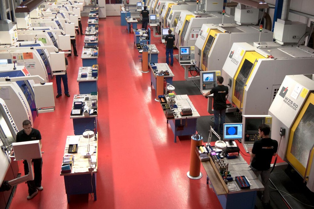 © Inovatools Jubiläum: Die moderne Produktion mit großer Fertigungstiefe und höchsten Qualitätsstandards sowie ein kompetentes Team sind wichtige Grundlagen für den Erfolg von Inovatools. Jubiläum: Die moderne Produktion mit großer Fertigungstiefe und höchsten Qualitätsstandards sowie ein kompetentes Team sind wichtige Grundlagen für den Erfolg von Inovatools.