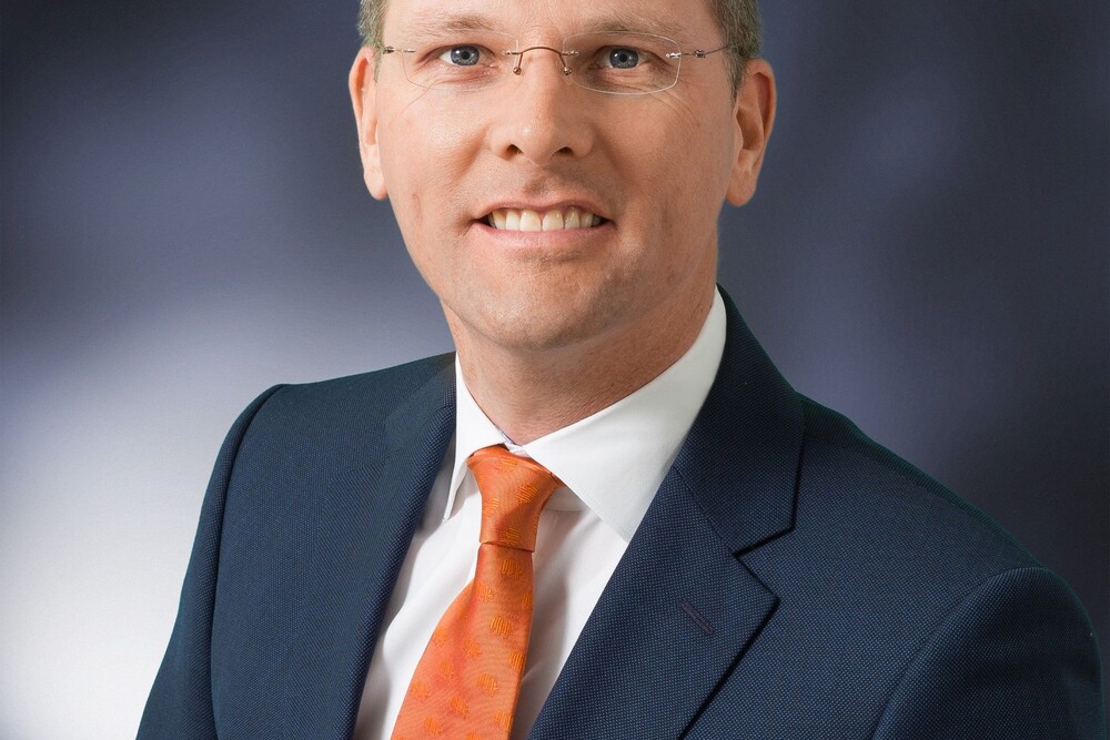 © Synthesa
Georg Blümel ist neuer Geschäftsführer bei der Synthesa-Gruppe.
Georg Blümel ist neuer Geschäftsführer bei der Synthesa-Gruppe.