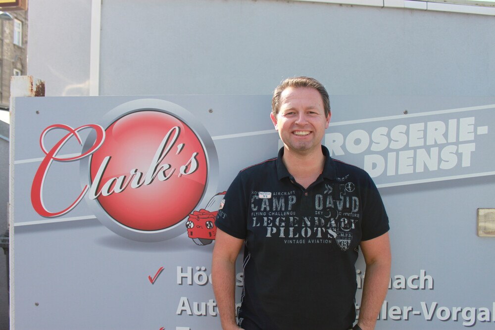 © KFZ Wirtschaft
Reinhard Clark (Clarks Karosseriedienst) Reinhard Clark (Clarks Karosseriedienst)