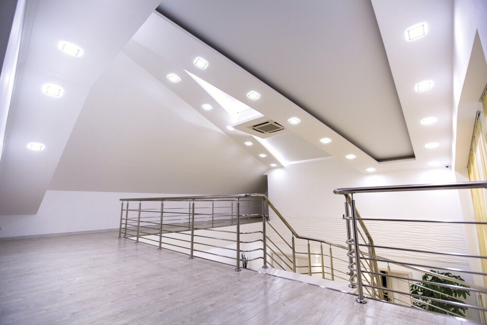 © Dörken Coatings GmbH & Co. KG
Lucite All-In eignet sich für alle großflächigen Einsätze im privaten oder gewerblichen Bereich, wenn höchste Effizienz gefordert und Geruchsbelästigungen unerwünscht sind, weil die Räume z. B. schnell wieder genutzt werden müssen. Lucite All-In eignet sich für alle großflächigen Einsätze im privaten oder gewerblichen Bereich, wenn höchste Effizienz gefordert und Geruchsbelästigungen unerwünscht sind, weil die Räume z. B. schnell wieder genutzt werden müssen.