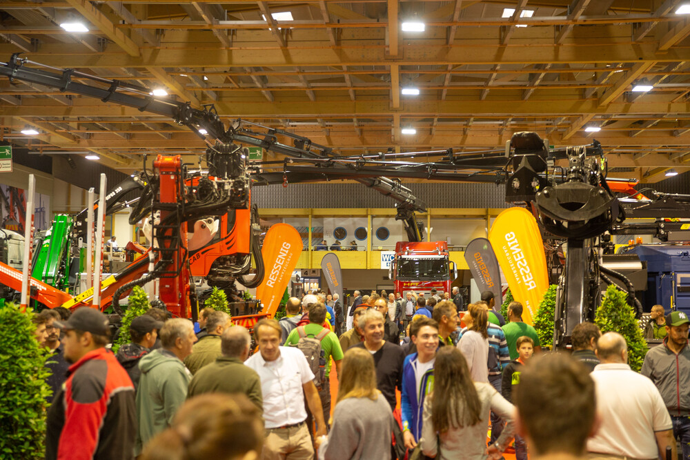 © Kärntner Messen
Da die Internationalität der Messe derzeit nicht gewährleistet ist, hat sich der Veranstalter entschlossen, die Internationale Holzmesse/Holz&bau auf 2022 zu verschieben. Da die Internationalität der Messe derzeit nicht gewährleistet ist, hat sich der Veranstalter entschlossen, die Internationale Holzmesse/Holz&bau auf 2022 zu verschieben.