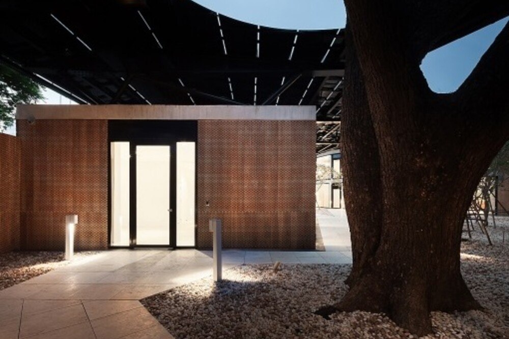 © Ketsiree Wongwan / Holodeck architects