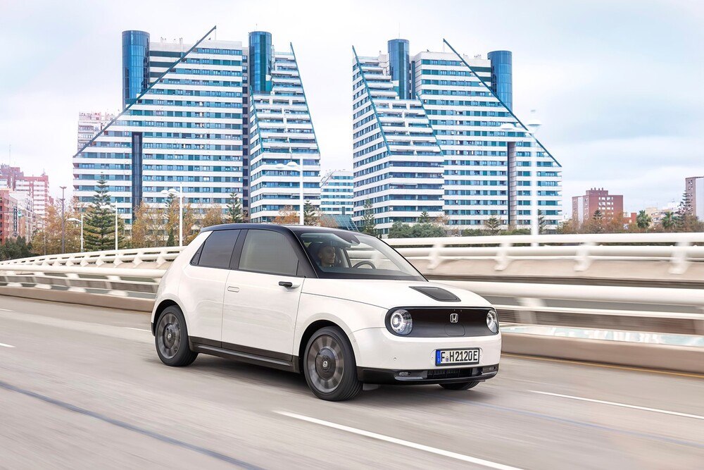 © Honda
Der Gewinner in der Kategorie "Neue Energie" - der Honda e. Der Gewinner in der Kategorie "Neue Energie" - der Honda e.
