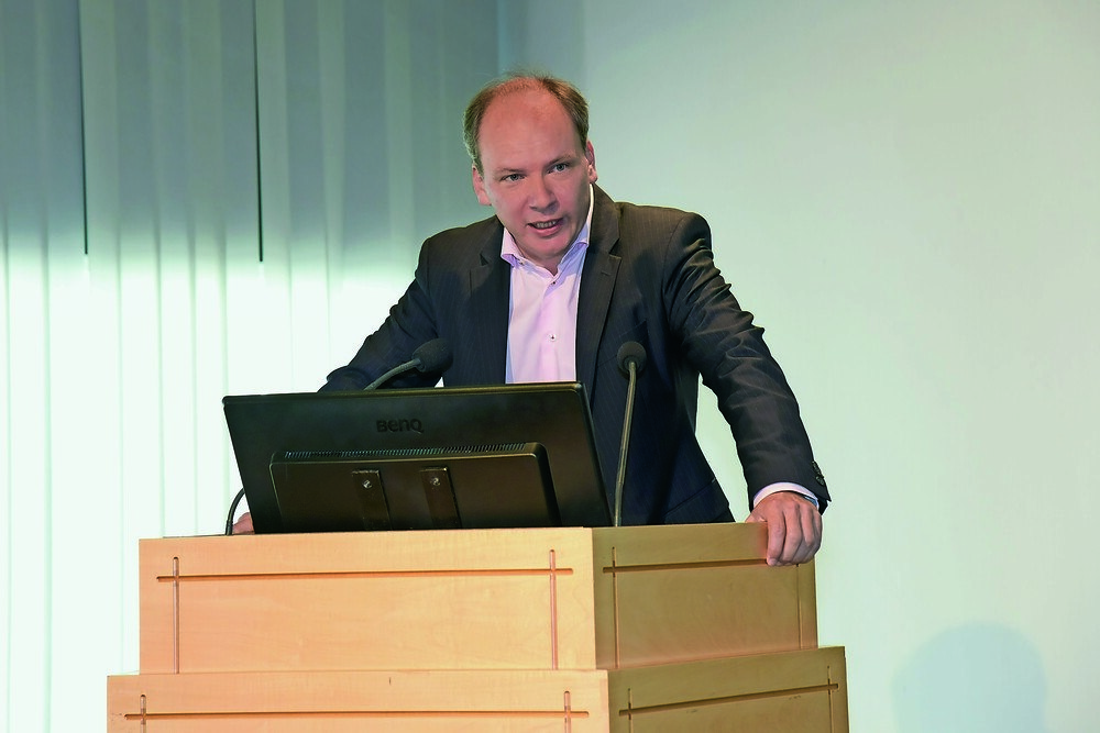 © FMTI
"Wir bauen in Österreich zu fast 90 Prozent massiv. Den Stahl künftig komplett aus dem Bauwesen zu verbannen, wird nicht funktionieren", sagt Stahlbauverband-Geschäftsführer Georg Matzner. "Wir bauen in Österreich zu fast 90 Prozent massiv. Den Stahl künftig komplett aus dem Bauwesen zu verbannen, wird nicht funktionieren", sagt Stahlbauverband-Geschäftsführer Georg Matzner.