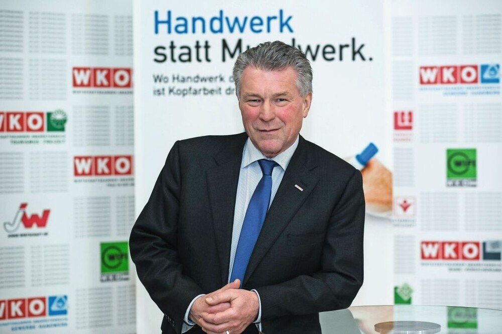 Seit 1995 in der WKO aktiv, ab 2013 als Innungsmeister der Karosseriebautechniker und Lackierer und zuletzt als BIM-Stellvertreter in der Bundesinnung Fahrzeugbau: Erik Paul Papinski
© WKO Seit 1995 in der WKO aktiv, ab 2013 als Innungsmeister der Karosseriebautechniker und Lackierer und zuletzt als BIM-Stellvertreter in der Bundesinnung Fahrzeugbau: Erik Paul Papinski