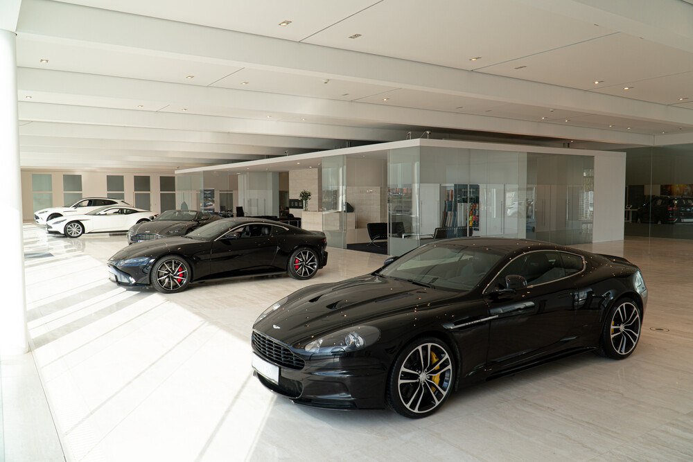 © British Luxury Cars