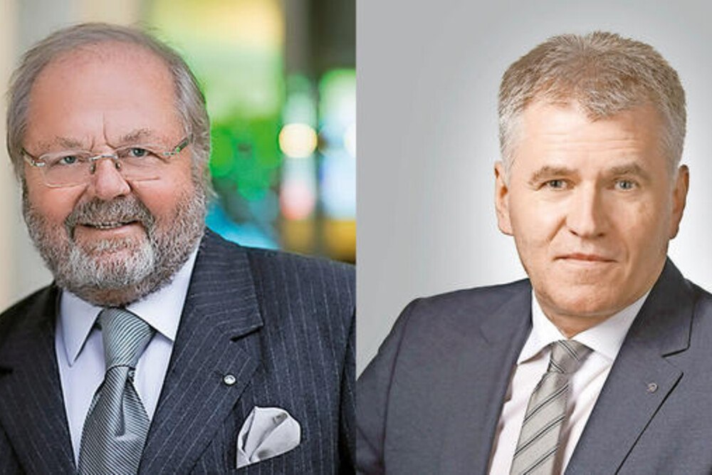 Alter Bundesinnungsmeister Hans-Werner Frömmel übergibt das Amt an seinen Nachfolger Robert Jägersberger.
© Schrotter, WKNOE Alter Bundesinnungsmeister Hans-Werner Frömmel übergibt das Amt an seinen Nachfolger Robert Jägersberger.