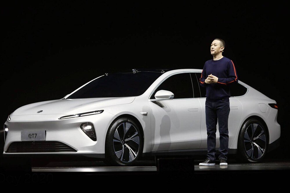 © NIO
William Li, Firmengründer und CEO von Nio, stellte mit dem ET7 Nios erste elektrisch angetriebene Limousine auf dem Nio Day in Chengdu vor. William Li, Firmengründer und CEO von Nio, stellte mit dem ET7 Nios erste elektrisch angetriebene Limousine auf dem Nio Day in Chengdu vor.