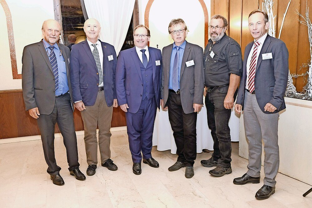 Funktionäre der niederösterreichischen Metalltechniker-Innung im Jahr 2016.
© ÖWV/hard Funktionäre der niederösterreichischen Metalltechniker-Innung im Jahr 2016.