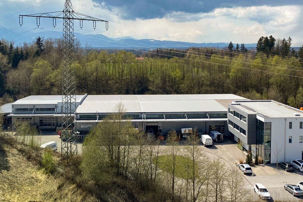 © Rosenheimer Glastechnik GmbH Schwerpunkt von Glastec Rosenheim ist die Produktion von Mehrscheiben-Isoliergläsern für Sonderanwendungen.