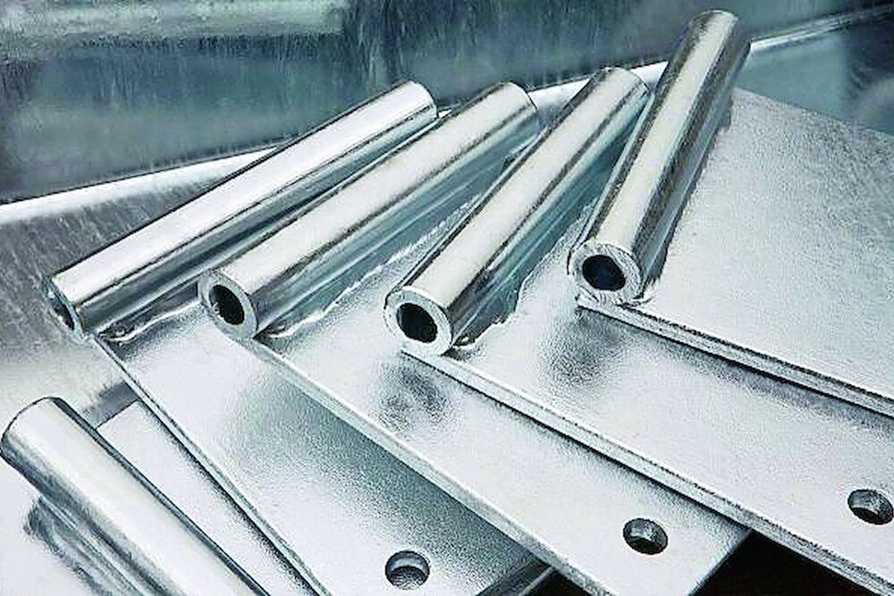 © Collini Bei der Feuerverzinkung von Stahlbauteilen gilt es einiges zu beachten.