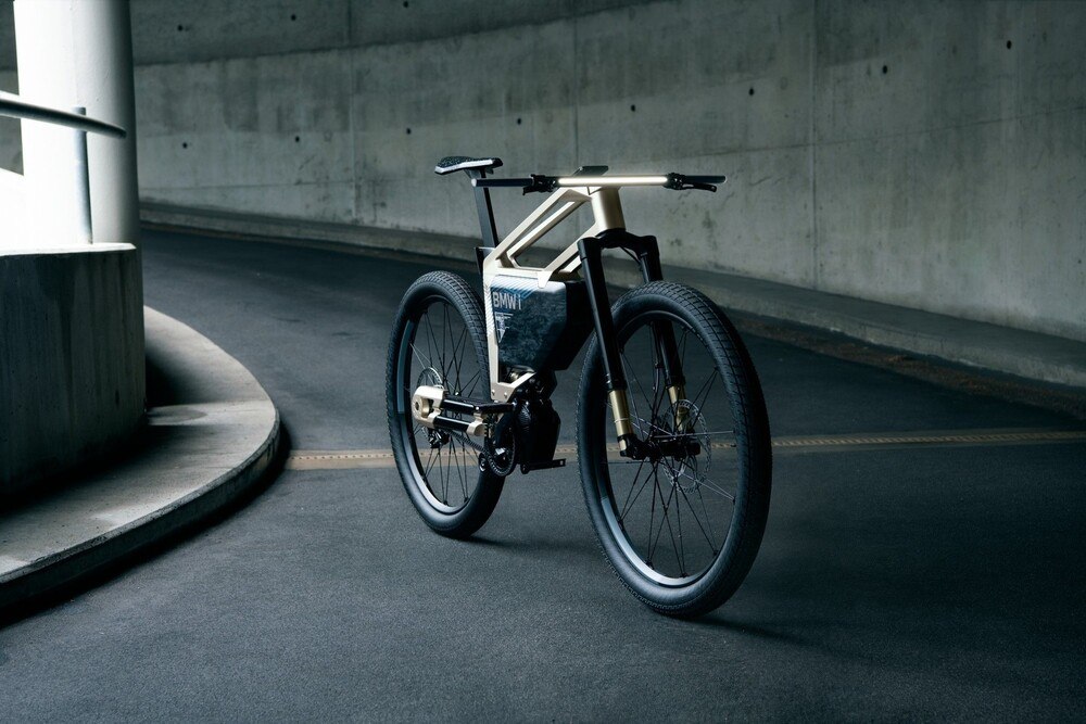 © BMW